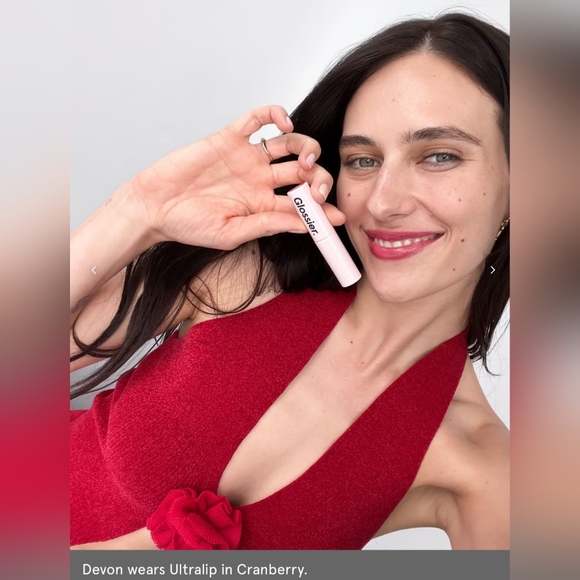 NWT Glossier Ultra lip in Cranberry - Picture 2 of 5